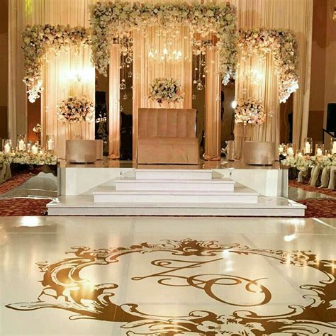 Pin By Treesa On Wedding And Jewelry In 2019 Wedding Reception