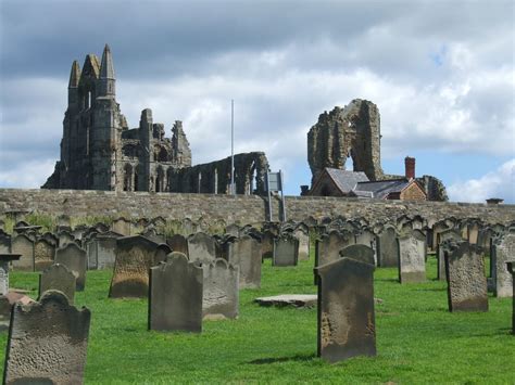 Whitby Abbey And Graveyard View From The The Creepy Grave Flickr