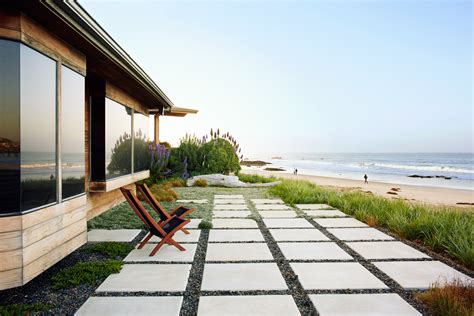 Why You Should Transform Your Outdoors With Beach Landscaping