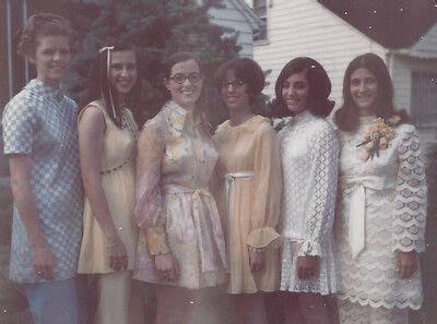 1960s POLAROID SNAPSHOT 6 GIRLS IN VERY MOD PROM GROOVY FASHION