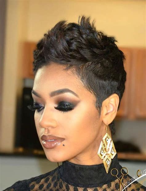 The short hairstyle charmingly enhances the face showing off the soft and bouncy curls to bring the hairstyle much the graduated curly hairstyle is styled into waves throughout the whole head showing off the layers cut to enhance the movement and lighten the edges. 53 Pixie Hairstyles for Short Haircuts - Stylish Easy to ...