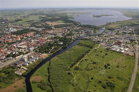 Kristianstad is a city and the seat of kristianstad municipality, scania county, sweden with 40,145 inhabitants in 2016. kristianstad-utvald - C4 Hus - Där vi själva skulle vilja leva