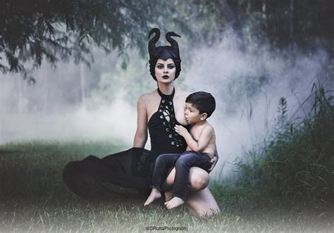 The Sweet Story Behind This Moms Cosplaying Breastfeeding Photo