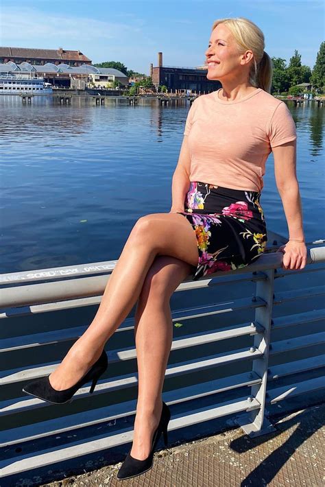 💙 Ina Dietz Very Nice German Tv Host Sat1 Beautiful Legs Babe Dress Beautiful Women