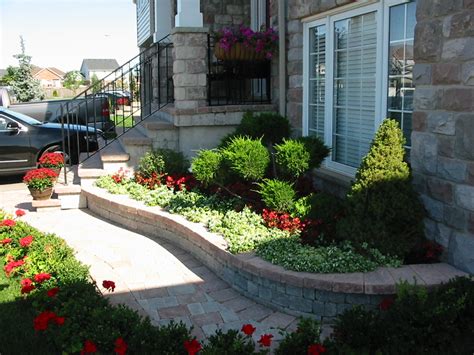 In fact, many small yards that feature stepping stones also feature small plants in between them. Small Front Yard Landscaping Ideas Low Maintenance On A Budget Garden With Rocks Simple Your ...