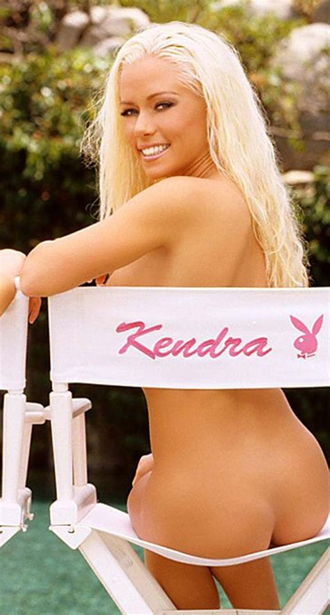 Kendra Wilkinson Posing Totally Nude And Showing Fucking Huge Boobs Porn Pictures Xxx Photos