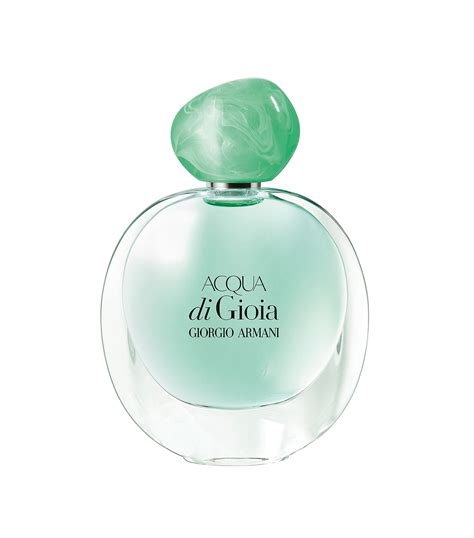 The 18 Best Aquatic Perfumes That Are So Refreshing Who What Wear