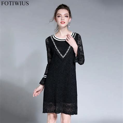 2017 Autumn Elegant Black Lace Dress Women Flare Sleeve Sexy Hollow Out Casual Party Dresses