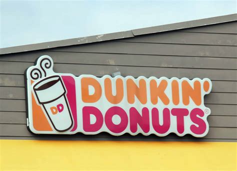 Dunkin Donuts Employee Arrested For Allegedly Spitting In Chicago