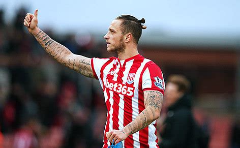 West ham 'want arnautovic back for free but palace and everton are also keen'. Arnautovic zaubert gegen ManCity - sport.ORF.at