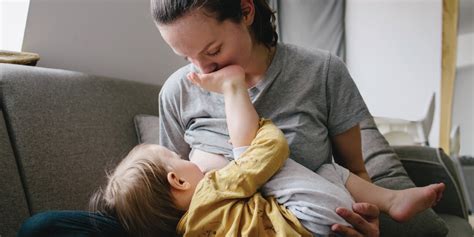 7 Tips On Reaching Your Extended Breastfeeding Goals Motherly