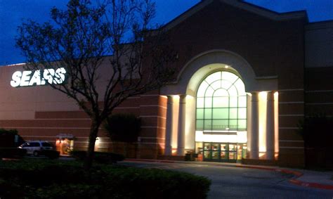 I visited highland mall this past weekend for the first time in about 6 months. The Louisiana and Texas Retail Blogspot: The Woodlands ...