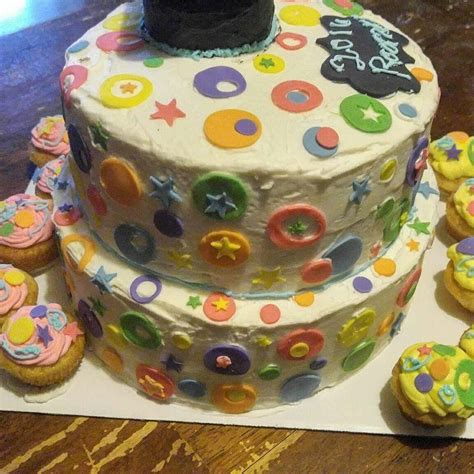 About press copyright contact us creators advertise developers terms privacy policy & safety how youtube works test new features press copyright contact us creators. White cake. Buttercream. Fondant circle n stars | White ...