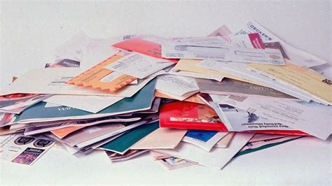 Stop Junk Mail For Good With These 4 Steps | HuffPost Canada Home & Living