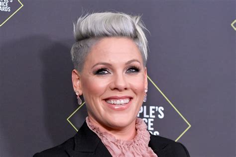 Pink Shows Off Newly Buzzed Haircut