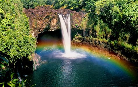 15 Places Youd Probably Rather Be Right Now Rainbow Falls Hawaii
