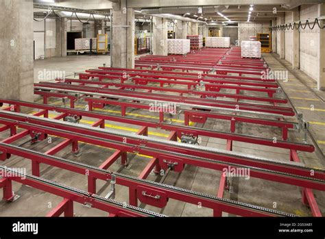 Warehouse,and distribution centre for goods, pallets, lifting equipment