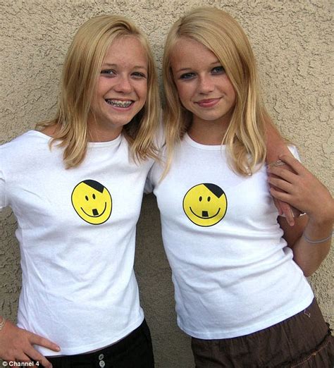 twin girls from web article 2165342 011f50e4000004b0 imgsrc ru
