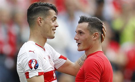 Taulant xhaka profil), vereinsseiten (z.b. La celebración cargada de historia y política de los dos ...