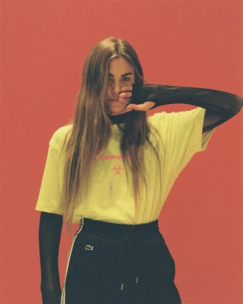 clara berry on instagram “📸 viktorvauthier” model inspo poses fashion