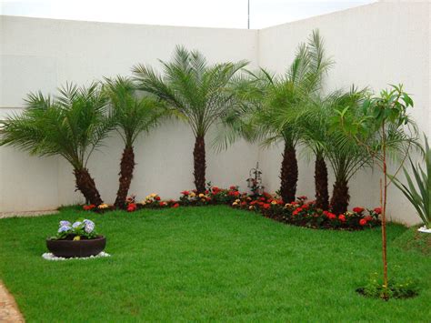 E um sofá de exterior com que desfrutar em companhia, claro. Cuidando do seu jardim - Telas Cupecê