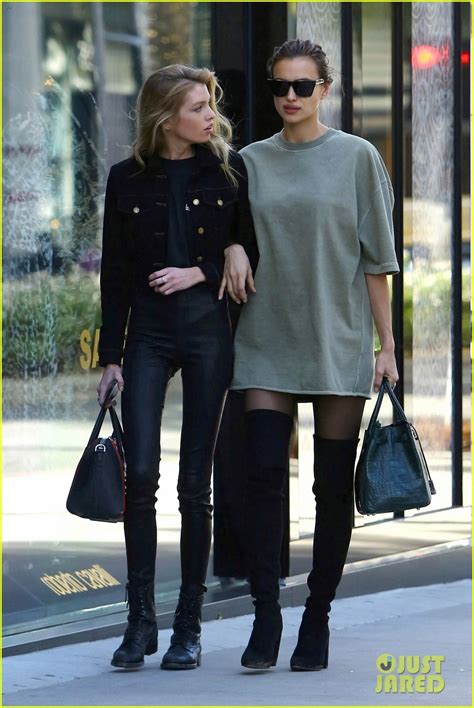 Photo Pregnant Irina Shayk Goes Shopping With Stella Maxwell 20