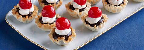 And christmas shopping lasts from october until after christmas. Find delicious holiday desserts with Kraft Recipes. Explore pumpkin pies, Christmas cookies ...