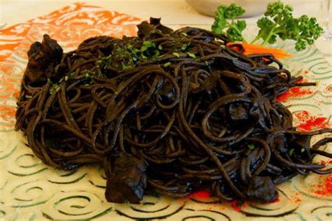Apr 12, 2013 · spaghetti al nero senza seppie (1 euro per quattro persone!) il costo di questo pranzo è di circa 1 euro complessivo per quattro persone. Ricetta Spaghetti al nero di seppia | Ricette di ButtaLaPasta