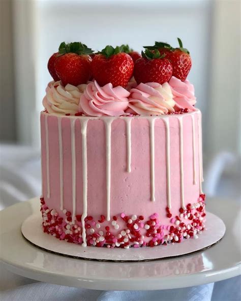 40 Awesome And Unique Birthday Cake Ideas That Look Amazing Strawberry