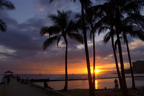 Waikiki At Sunset Waikiki Beach Honolulu Hawaii Stuart Seeger