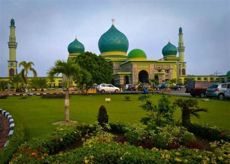 Green Masjid in Indonesia | Beautiful mosques, Masjid, Mosque