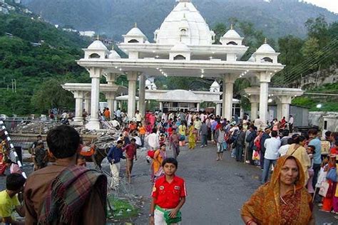 Learn about its history, legend, attractions, and how to reach. history of the famous vaishno devi temple - TempleDairy
