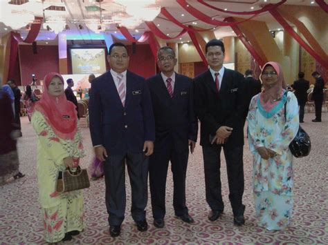 live #putrajaya perjumpaan perdana menteri tan sri muhyiddin yassin bersama kakitangan jabatan perdana menteri di dataran perdana, bangunan perdana putra. HAMDAN harun & SITI NORSNASIAH abd wahab