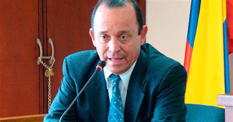 Santiago Uribe Sería Investigado Por Financiación De Grupos Al Margen