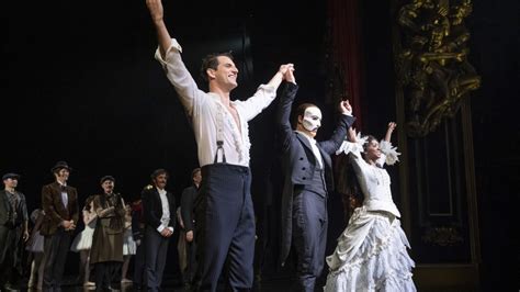 Video The Phantom Of The Opera Bows Out Of Broadway After 35 Years