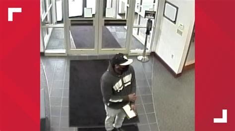 Police Looking For Suspect In Armed Bank Robbery In Anderson Wthr Com