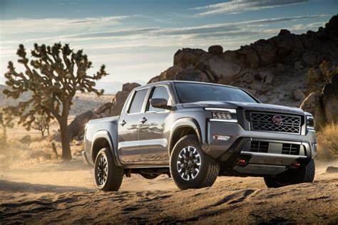 With that being said, we also saw a lower gross vehicle weight rating number, along with lower gross combined weight rating numbers as well. How Much Can the 2022 Nissan Frontier Tow?