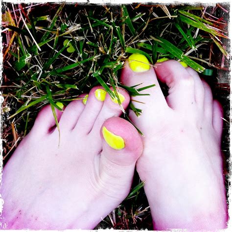 Yellow Toes Lara Flickr