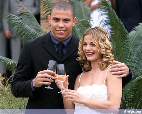 Ronaldo is unmarried but he is dating georgina rodriguez with whom he has a daughter named this is not the first time, even after the 2014 season, where ronaldo registered a staggering performance. Footballers' Wives' Style - Page 110 - the Fashion Spot