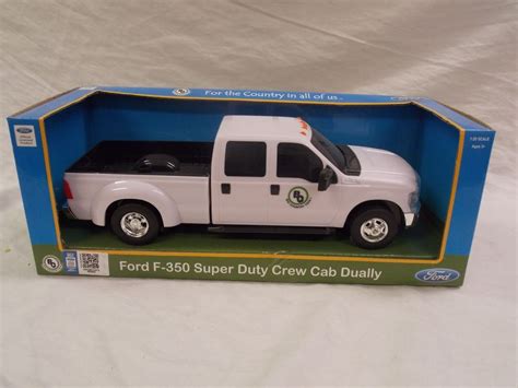 New Big Country Toys Ford F 350 Super Duty Crew Cab Dually Nib 120