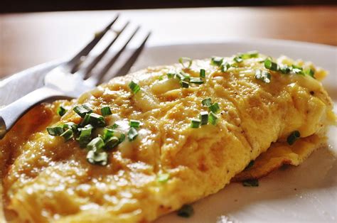 Mldspot Tradisi Omelette Raksasa 10 Ribu Telur