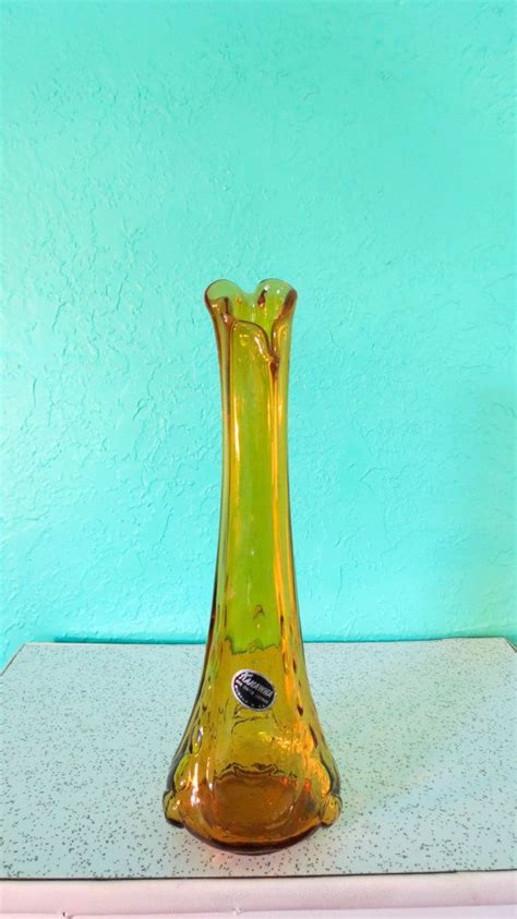 Kanawha Yellow Art Glass Hand Crafted Vase Retro Glassware Etsy Retro Glassware Glass