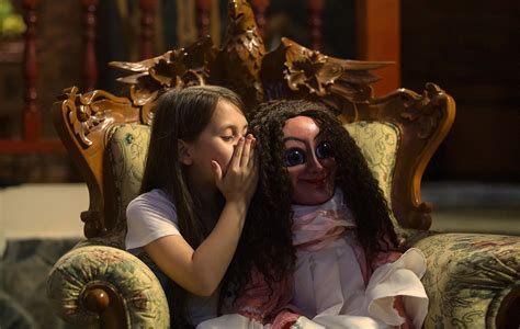 A guide to the best horror movies on netflix, from velvet buzzsaw to hush to pan's labyrinth, it comes at night, crimson peak, and more. There's another Sabrina on Netflix, and this one is shit ...