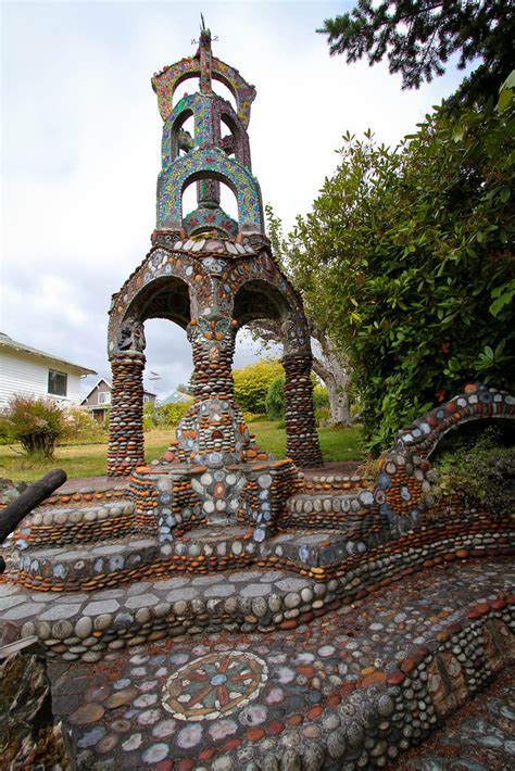 Best little bakery and cafe in south seattle with little to no competition. Walker Rock Garden - Cat's Paw Images