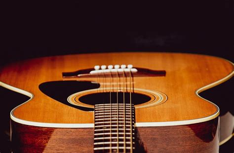 This guitar punches well above its weight competing with instruments $500 more expensive in terms of sound, fit, and design. 10 Of The Best Acoustic Guitar Brands (2021 Guide) | The ...