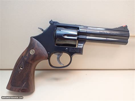 Smith And Wesson Model 586 8 Distinguished Combat Magnum 357 Magnum 4