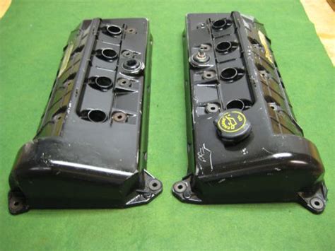 Find Pair 1996 1998 Ford Mustang Cobra Dohc 46l Engine Valve Covers In