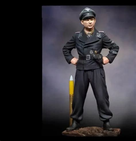 118 90mm Resin Figure Model Kit German Soldier Officer Wwii Ww2 War