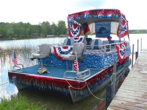 Pontoon Boat Parade Float Ideas For 4th Of Julypatriotic Holidays Boat Parade Pontoon Boat