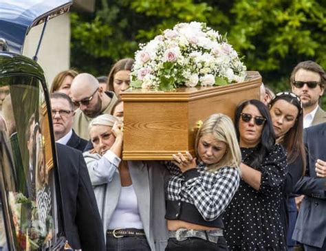 Loved Ones Weep At Funeral Service Of ‘murdered Young Mother Of One Hollie Thomson